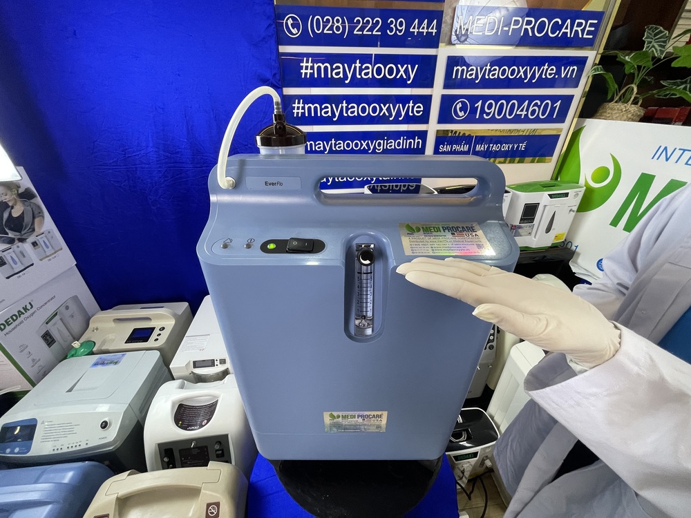 may-tao-oxy-y-te-tai-nha-gia-dinh-5-lit-philips-respironics-everflo-images-0